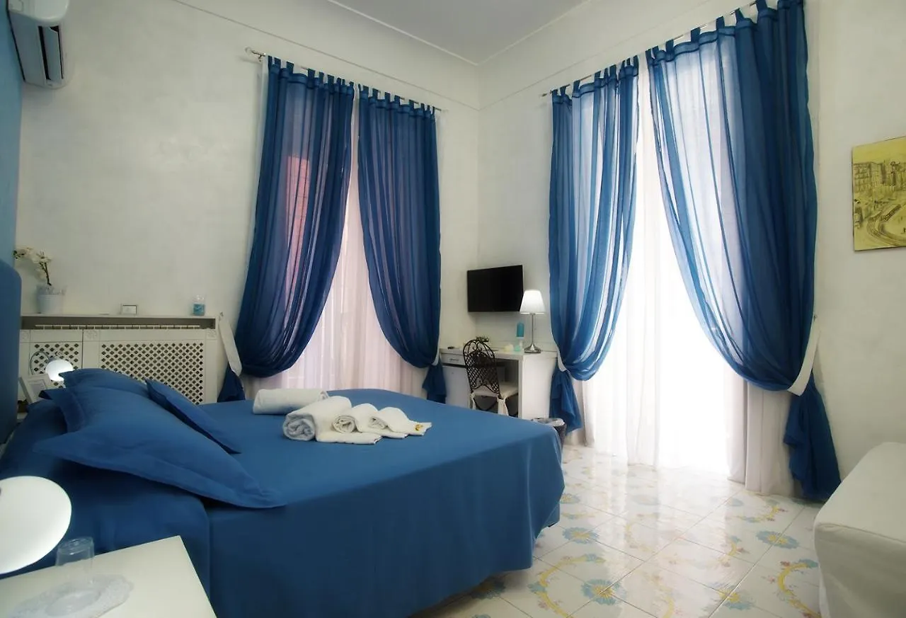 Bed & Breakfast Le Vie Di Napoli B&B